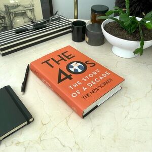 The New Yorker The 40s: The Story of a Decade HB DJ Good+ Book Black Home Accent